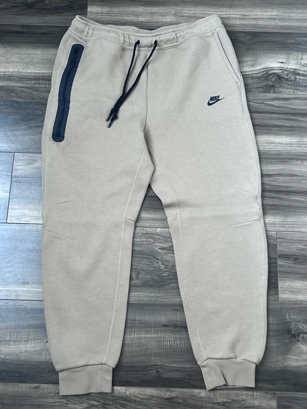Nike Tech Fleece Joggers Mens Size XL Khaki Beige Tan Pants FB8002-247
